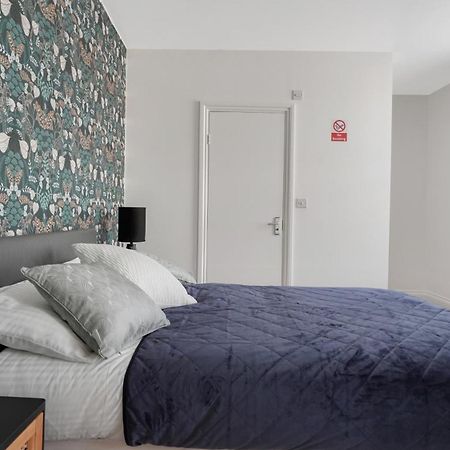 Comfy Double En-Suite Room In Barking Barking  Extérieur photo