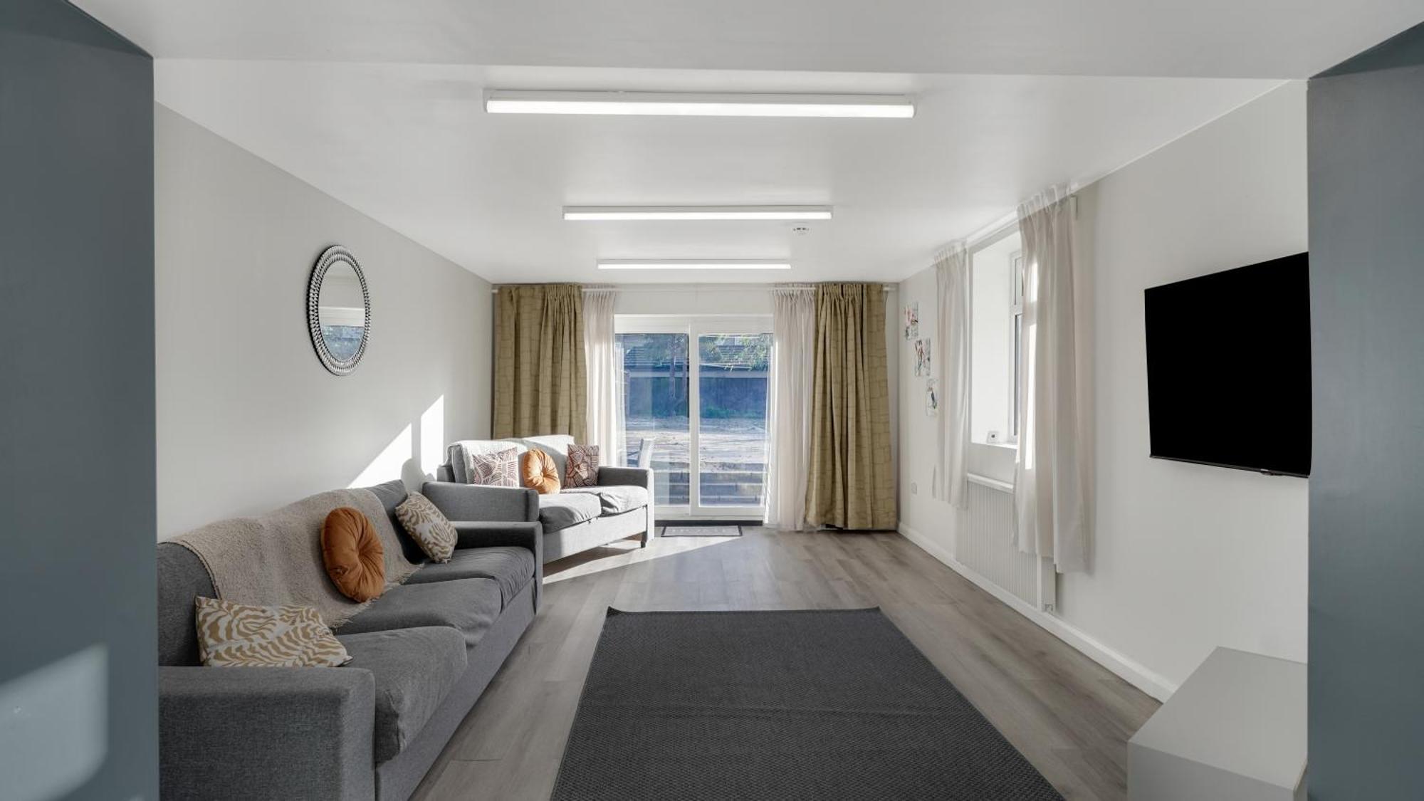 Comfy Double En-Suite Room In Barking Barking  Extérieur photo